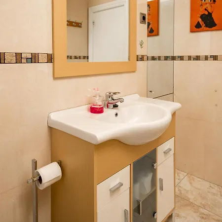 El Pilar 4 Apartment