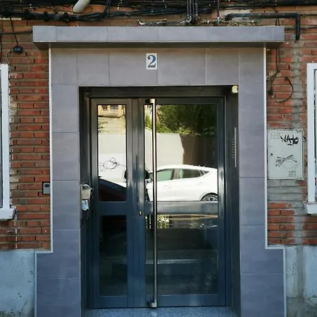 El Pilar 4 *